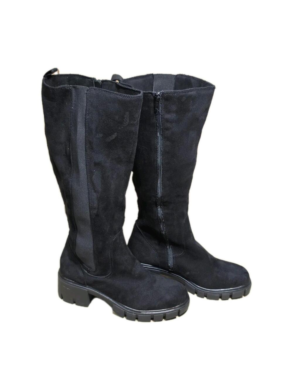 SO Yazmin Black Knee High Boots Womens Size 10 MWC Wide Calf Lug Sole Moto